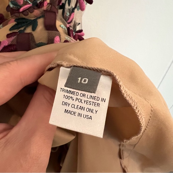 Lela Rose Embroidered Tulle Midi Flutter Sleeve Fit & Flare Dress Size 10 Medium - Picture 8 of 12